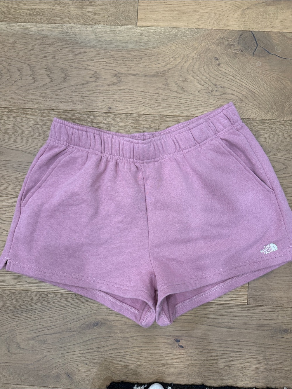 The North Face Fleece Shorts - pink